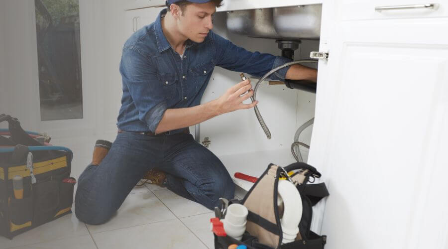Professional water heater repair in Burleson, TX